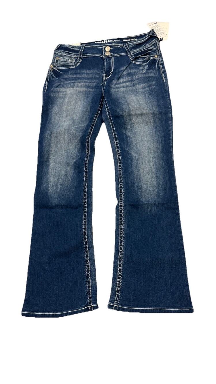 WallFlower Jeans Luscious Curvy Fit Bootcut Insta Stretch Juniors 9/29 Short